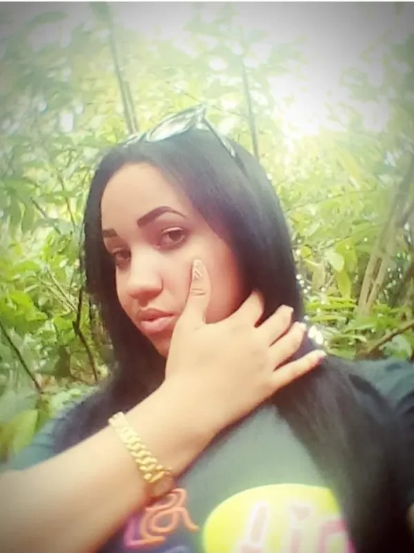 Roxi Avatar Bg