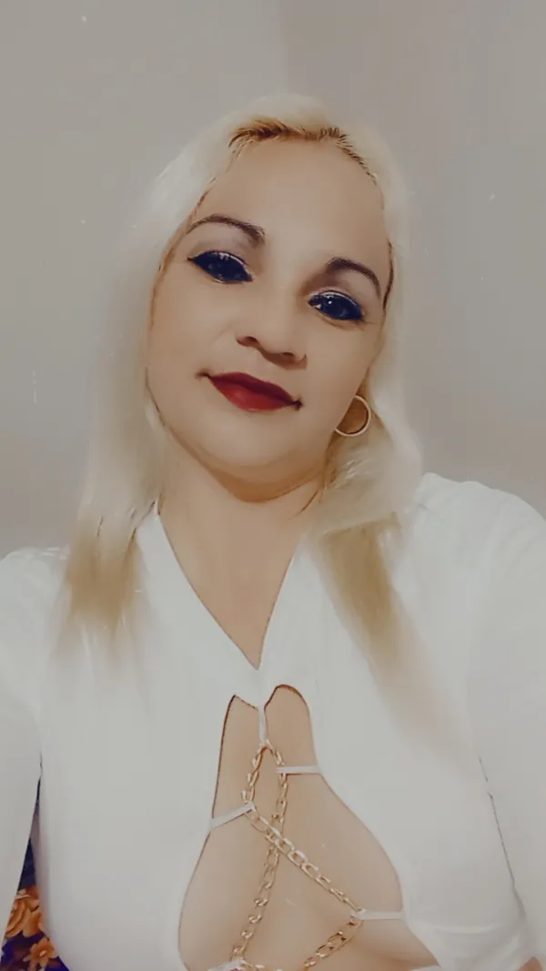 Yarenis Avatar Bg