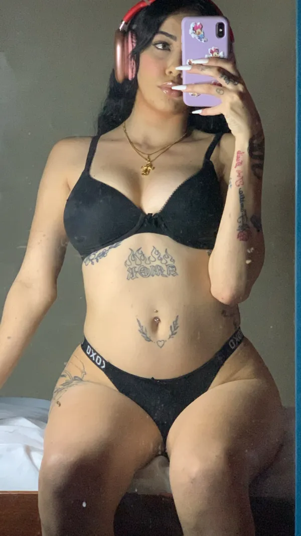 Natasha Avatar Bg