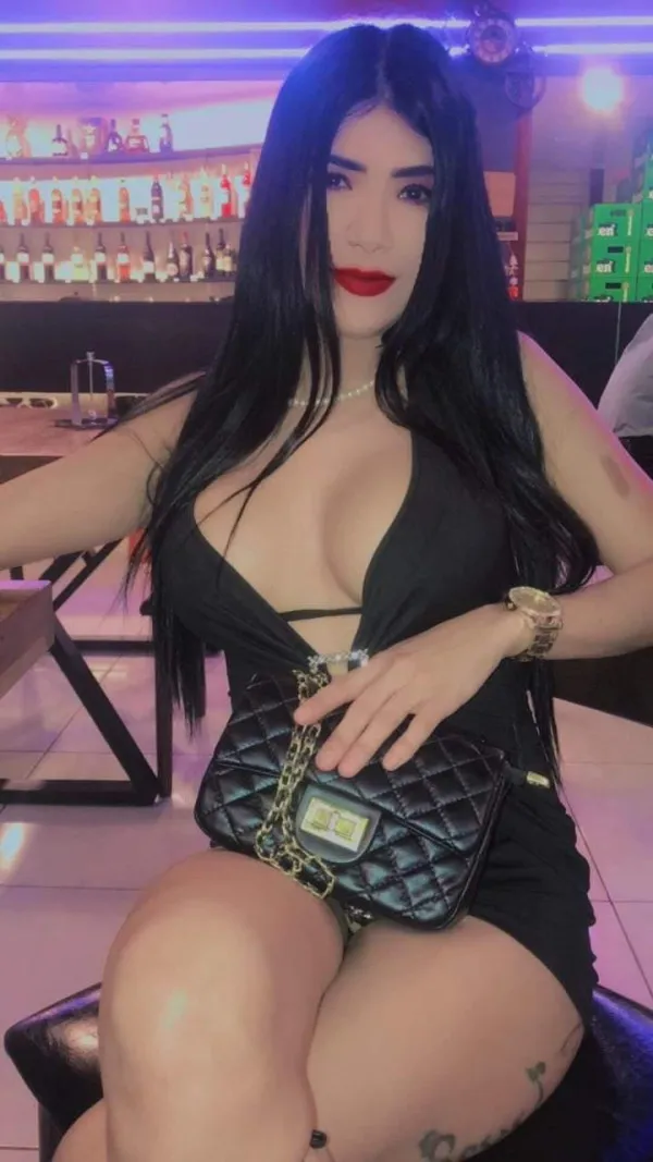 Karina Avatar Bg