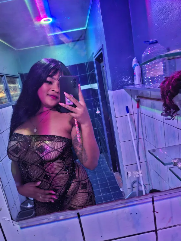 Dating House FANTASÍA Avatar Bg