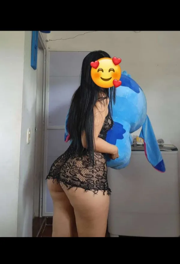 Fabiola Avatar Bg