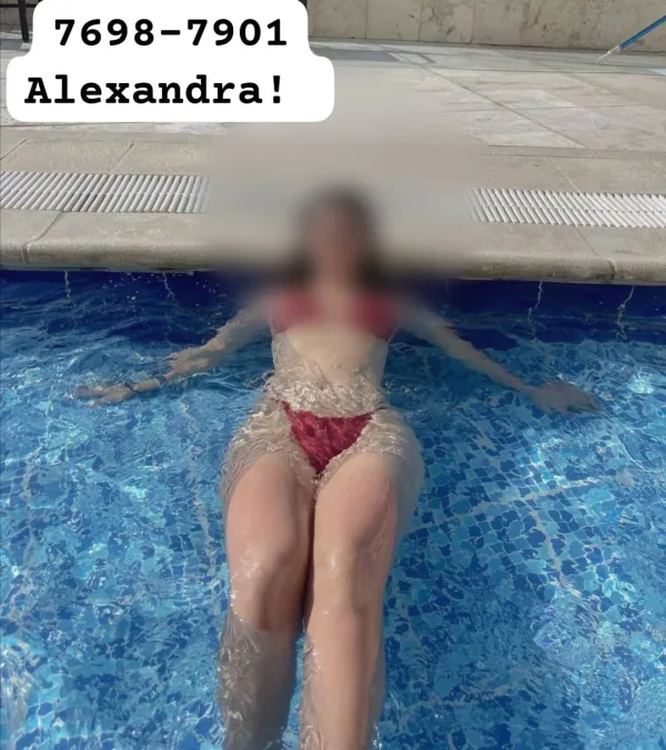 Paola Avatar Bg