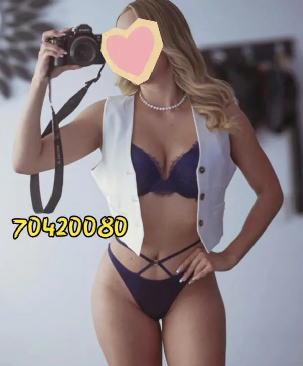 Ceci Avatar Bg
