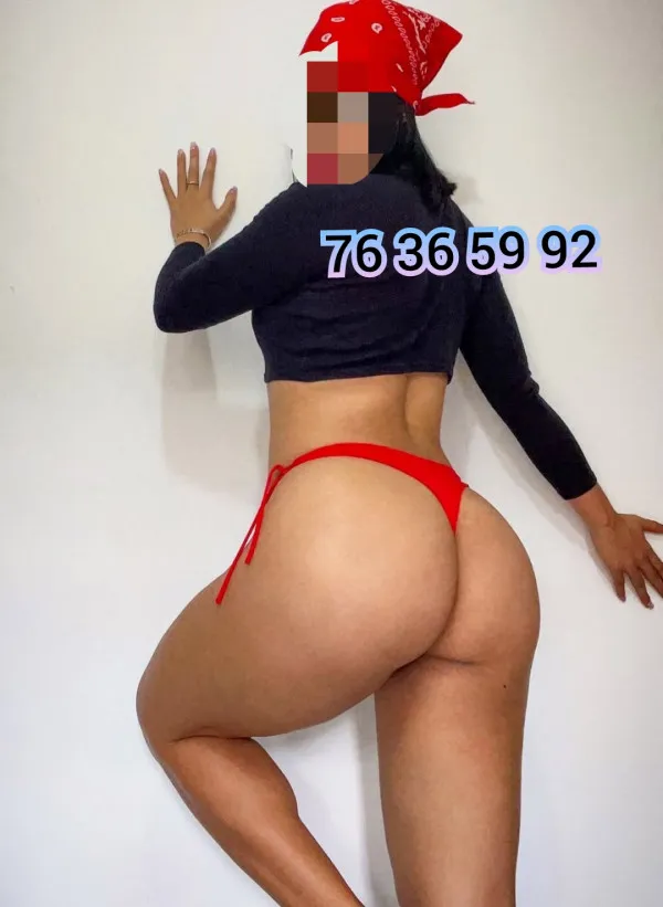 Camila Valladares Avatar Bg