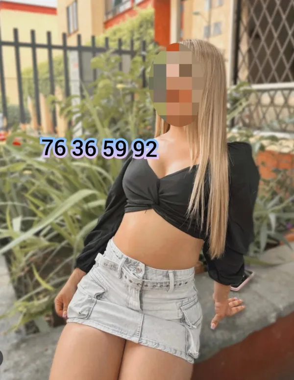 Camila Valladares Avatar Bg