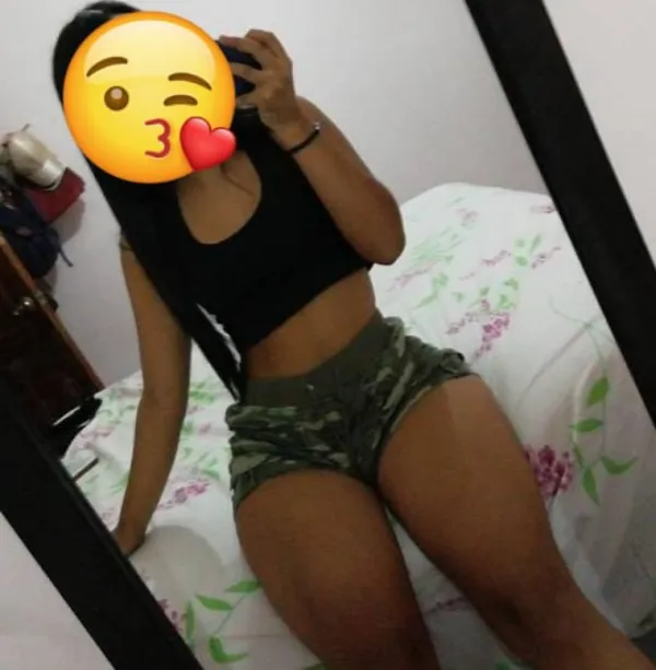 Alejandra Avatar Bg