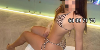 Miradas cautivadoras somos muy sexys Lindas no esperes más