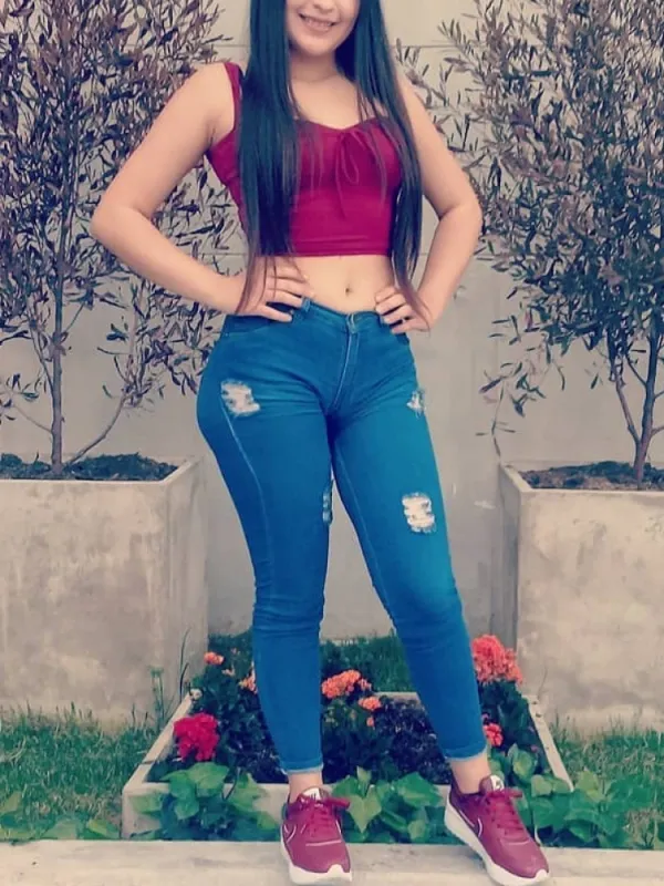 Raquel Avatar Bg