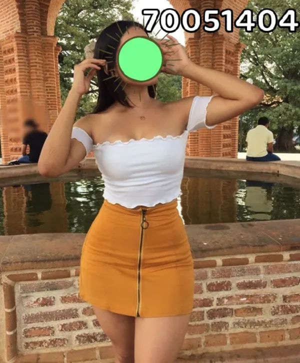 Alejandra Avatar Bg