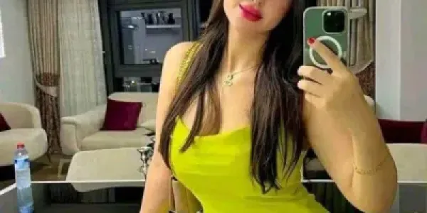 Maram Masseuse Avatar Bg