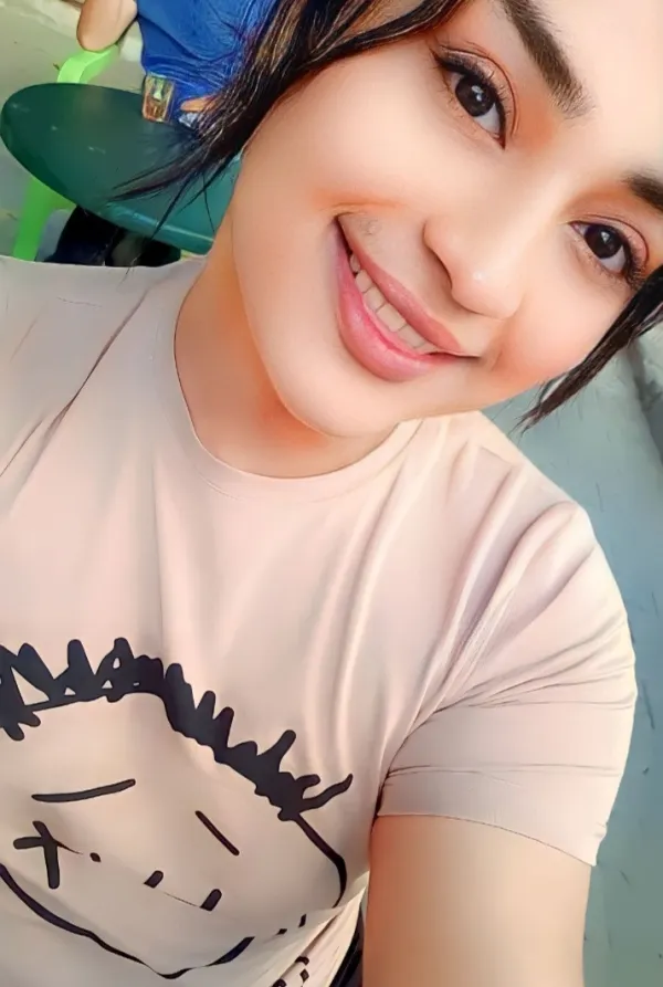 Nour Lady Boy Avatar Bg