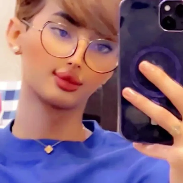 Femboy Istanbul Avatar Bg