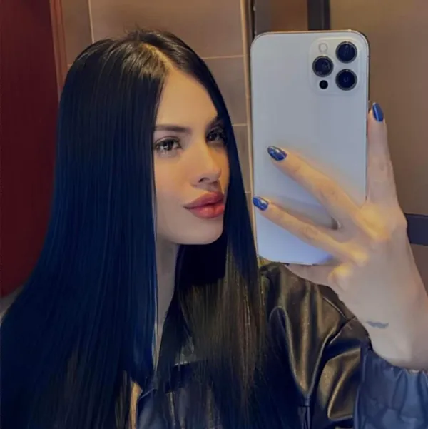 Victoria Avatar Bg