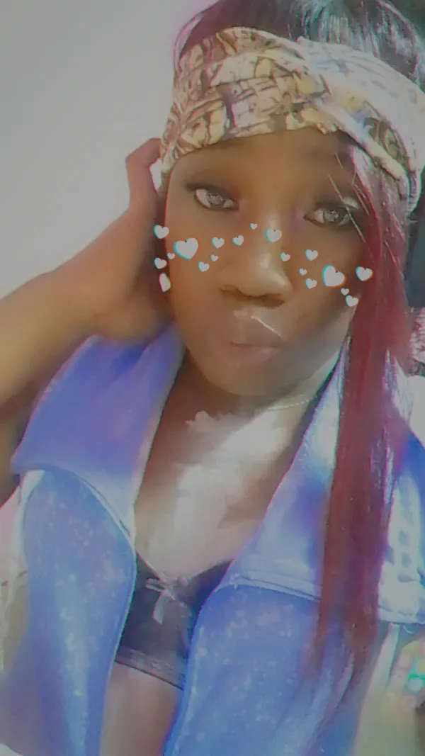 Pheobe Rose Avatar Bg