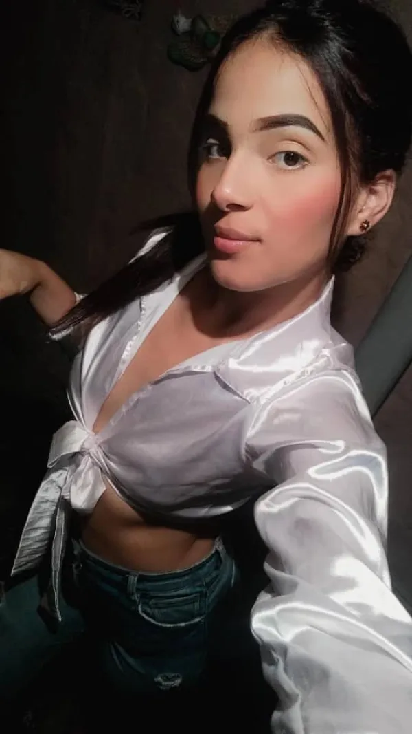 Robles Avatar Bg
