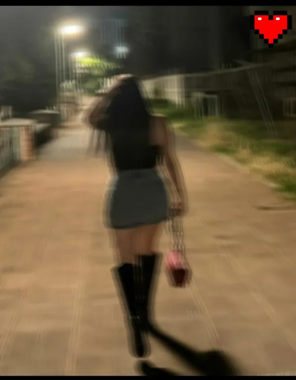 Lesli Avatar Bg