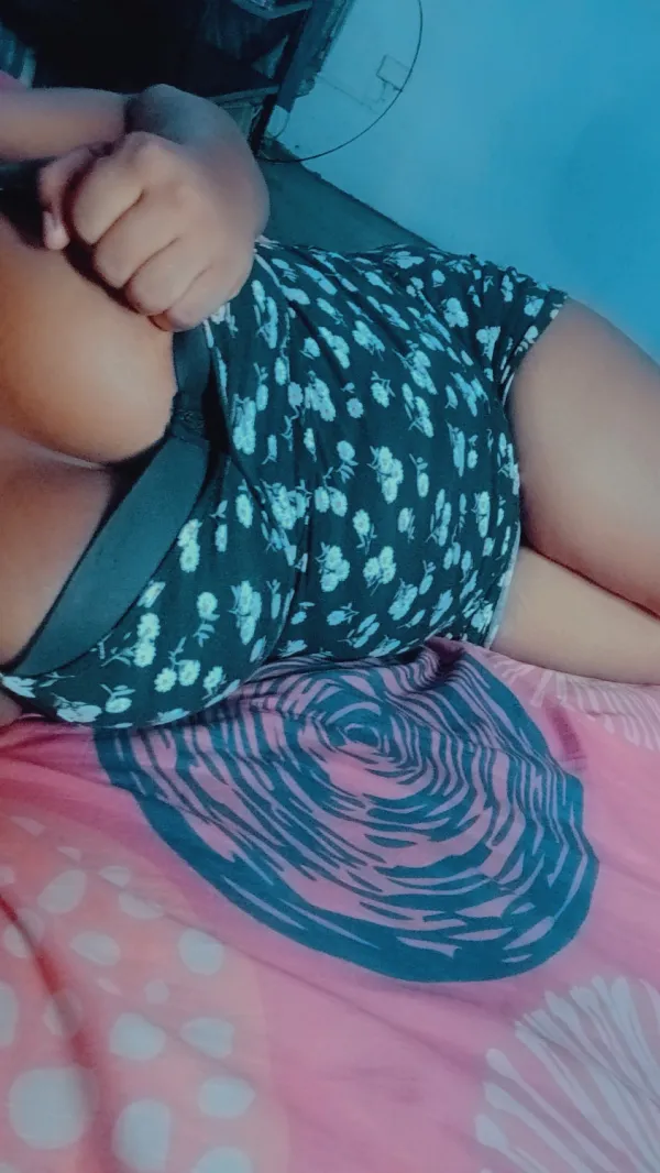 Renee Avatar Bg