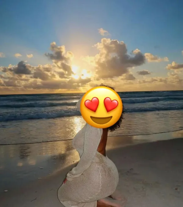 Emmy Avatar Bg
