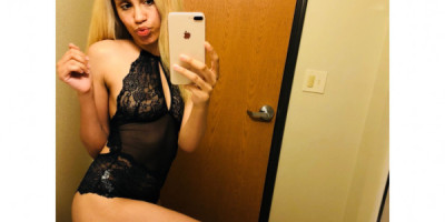 Sexyred Let's have a good time looking to show gentlemen a good time