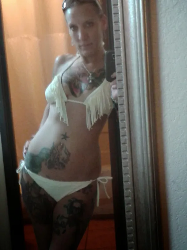 HollyRoxxx Avatar Bg