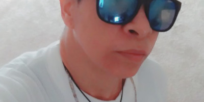 Sra Me gustaria conocer una mujer para una aventura o algo más.