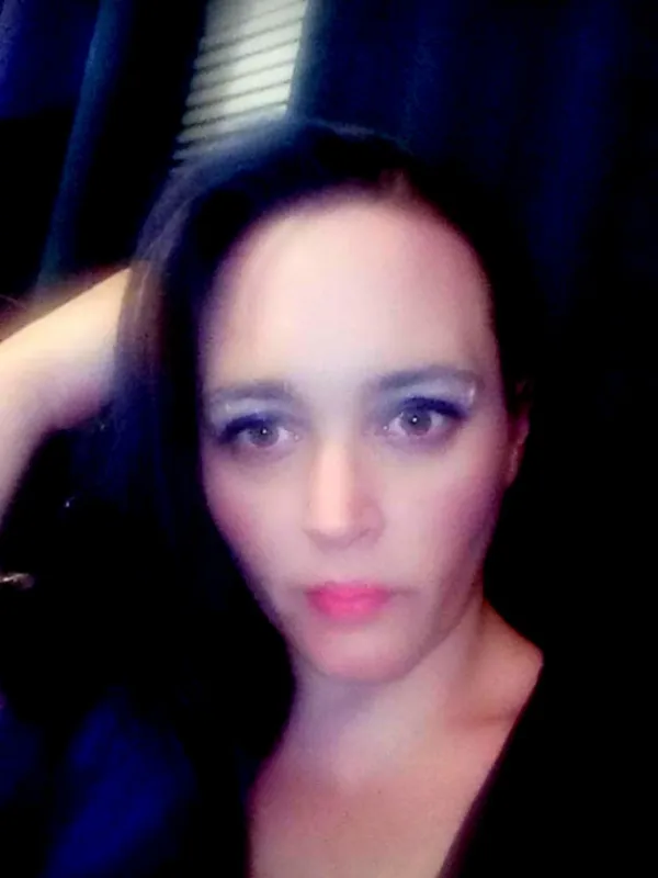 Suzie69 Avatar Bg
