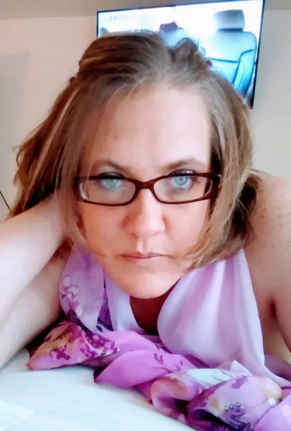 Misslynn822 Avatar Bg