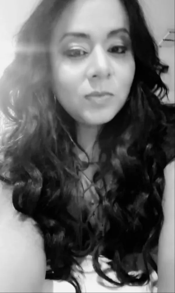 Morena956 Avatar Bg