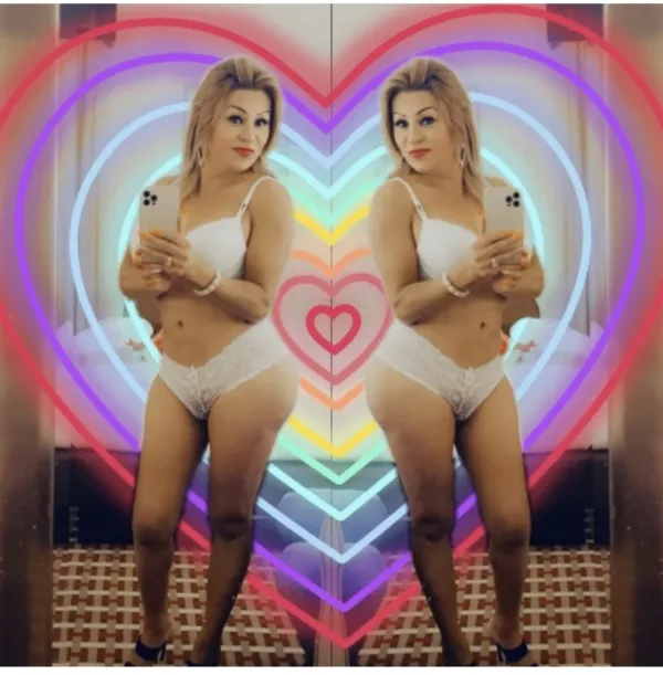 Sandra Gatita Sexy Avatar Bg