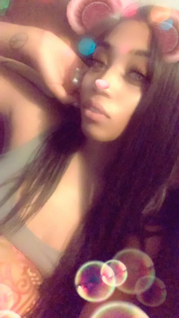 MariahStarr Avatar Bg
