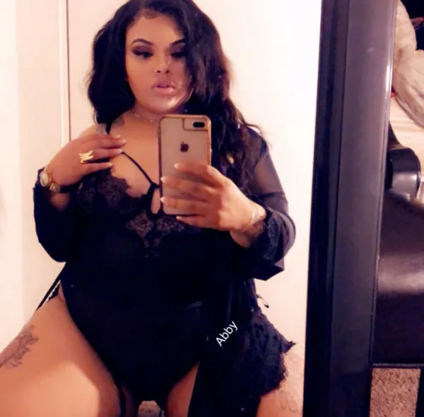 BaddieBella Avatar Bg