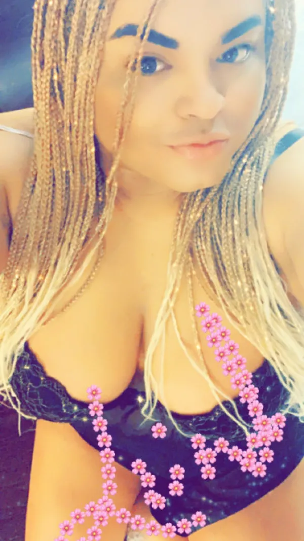 Camila Avatar Bg