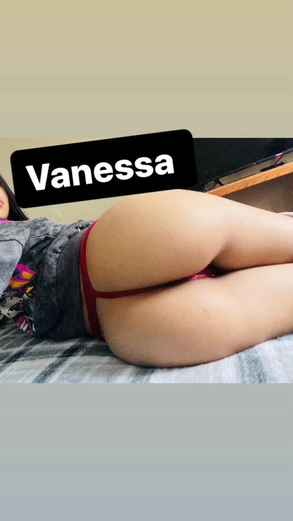 Camila Avatar Bg