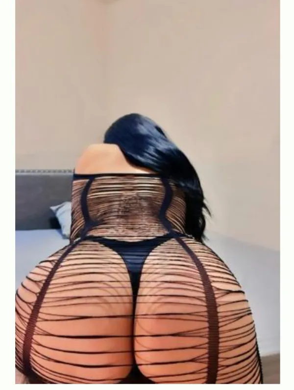 Susana Avatar Bg