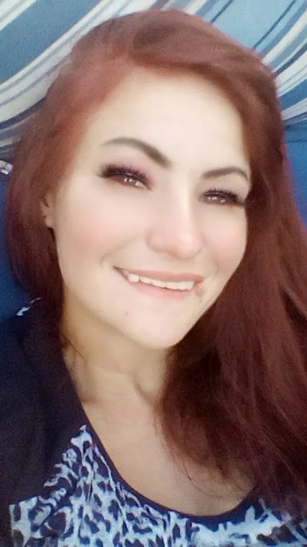 Arianna Salsbury Avatar Bg