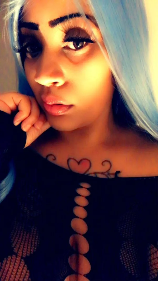 KaykayKarmella Avatar Bg