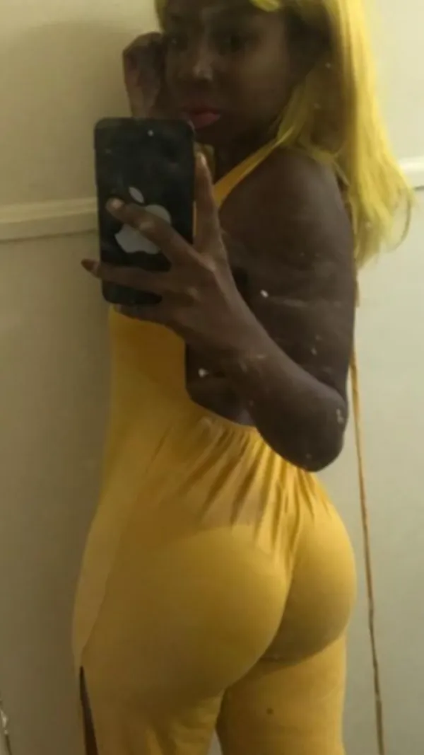 Juicy Pussy Avatar Bg