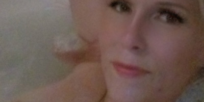 Sexy thick thighs curvy and sweet blonde courtesan available now !