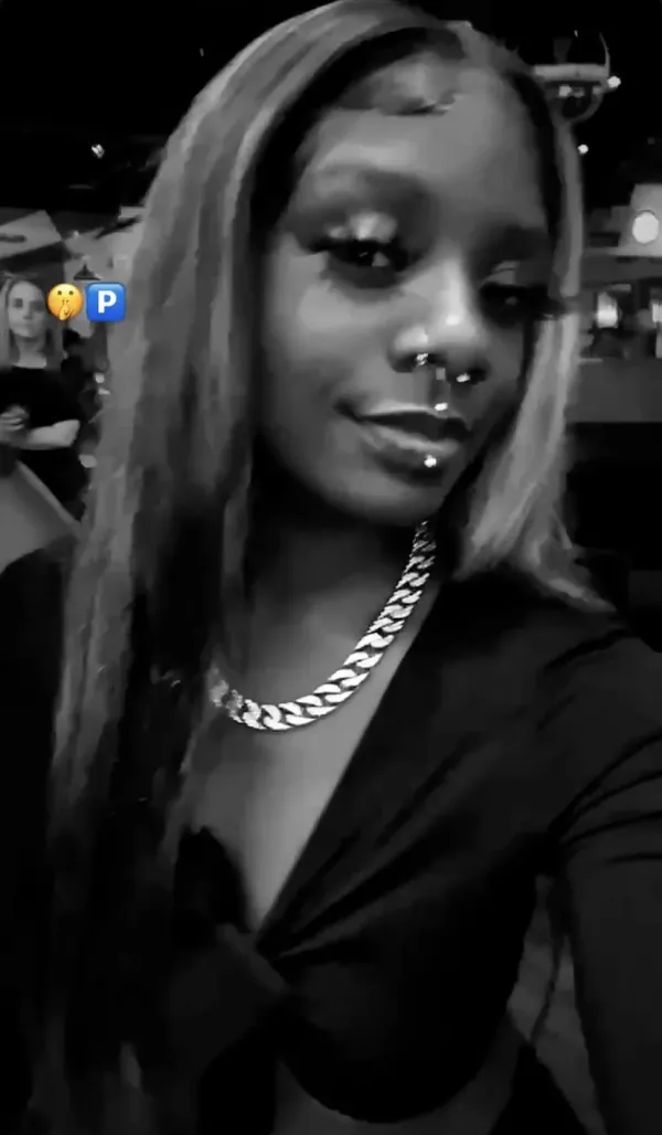 Naee Avatar Bg