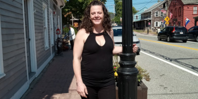 Mistress chrissy down to have fun and chill