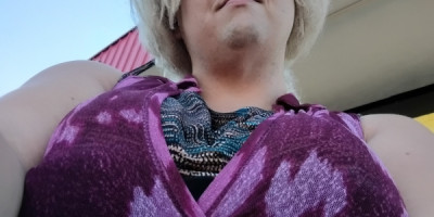 Curvy Trans Girl no limits very flexible non judgemental