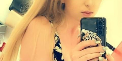 Hey my name is Kimmy please contact me if you want to have fun