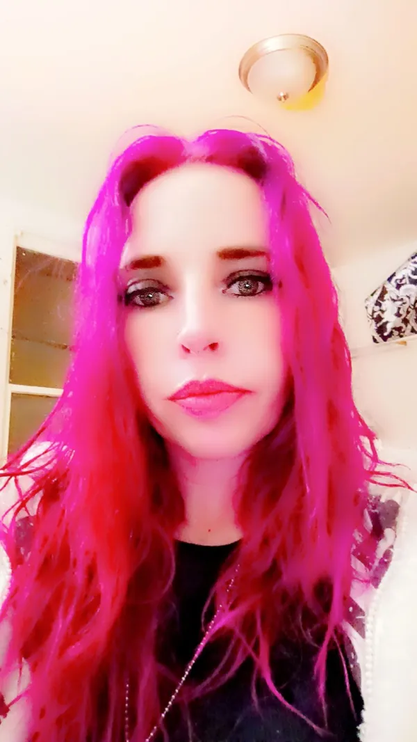 Davina Avatar Bg