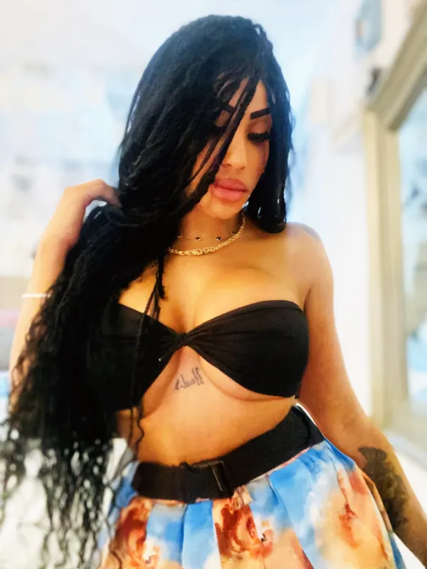 Barby Avatar Bg