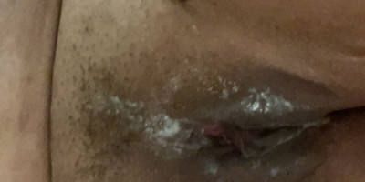 Fine ass Texas Mexican come get cream on ur leg while I succ ur dicc