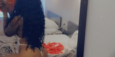 Chica beautiful latina sexy disponible en la ciudad