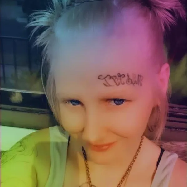 Becca Avatar Bg