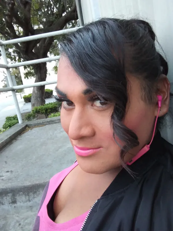 JOSELYN Avatar Bg