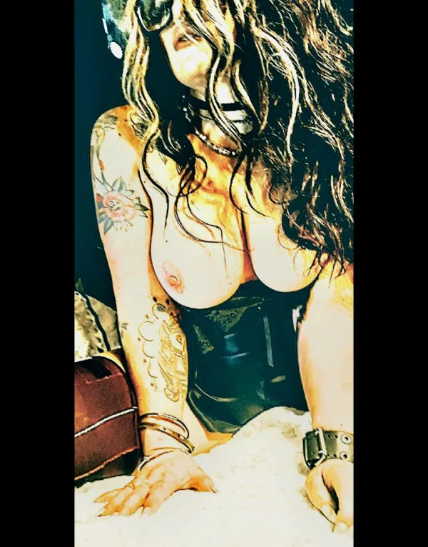Adriel Avatar Bg